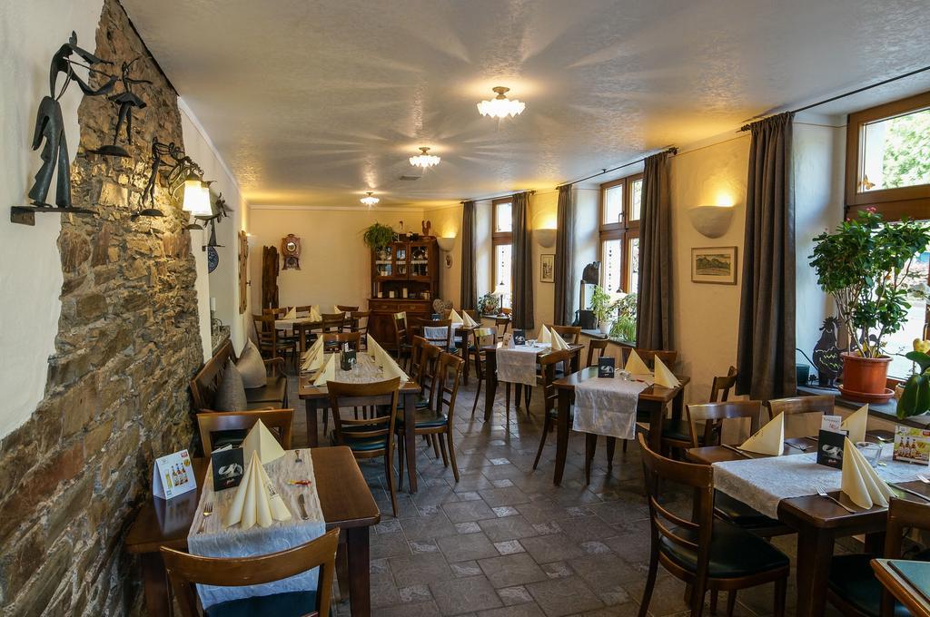 Moselland Hotel Im Enderttal Zum Onkel Willi Кохем Экстерьер фото