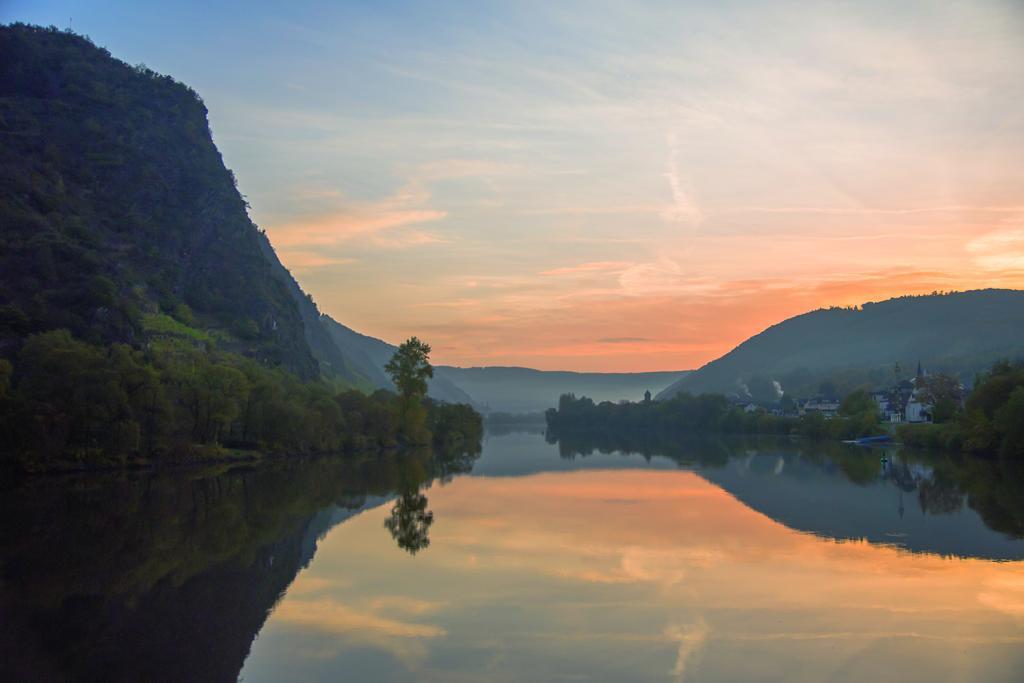 Moselland Hotel Im Enderttal Zum Onkel Willi Кохем Экстерьер фото