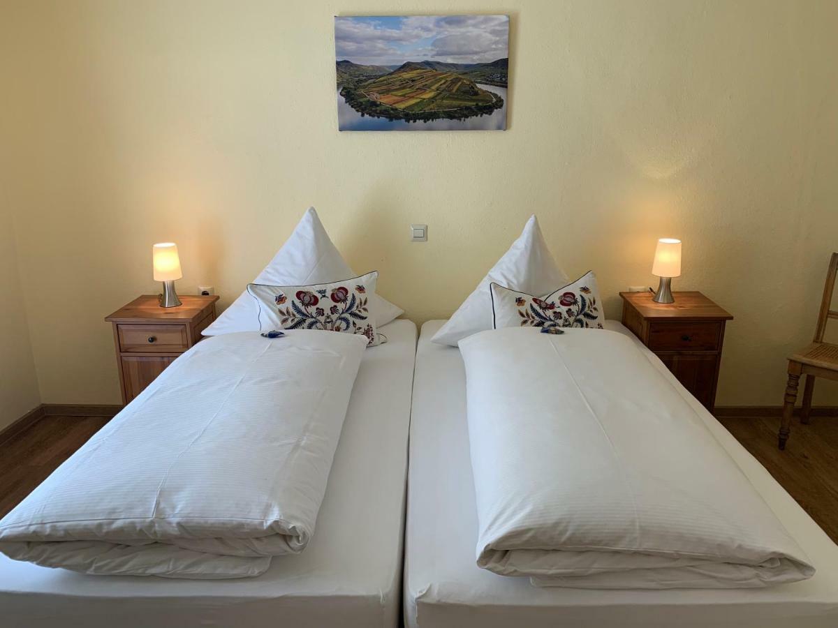 Moselland Hotel Im Enderttal Zum Onkel Willi Кохем Экстерьер фото