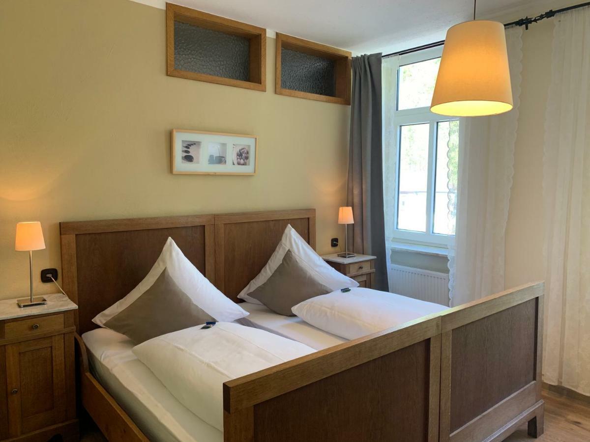 Moselland Hotel Im Enderttal Zum Onkel Willi Кохем Экстерьер фото